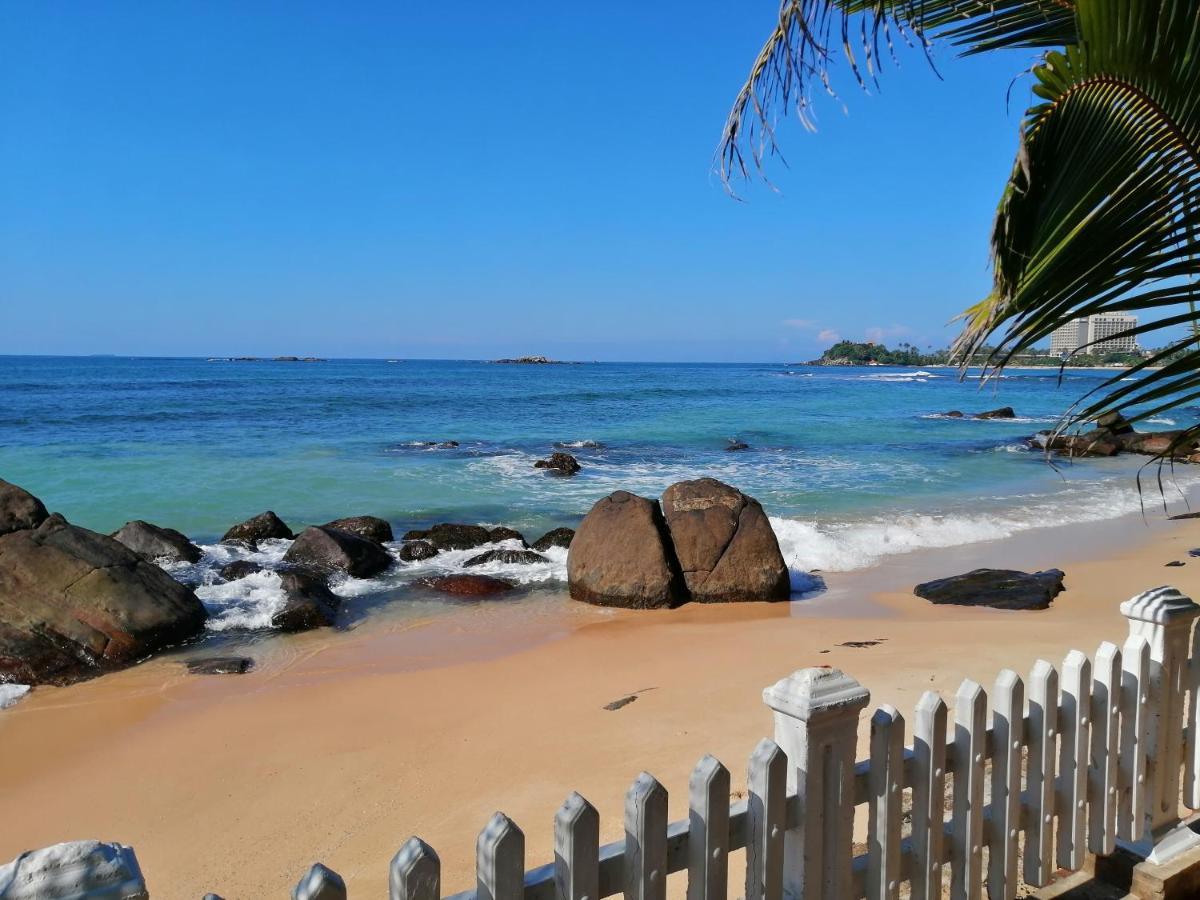 Happy Beach Villa Resort Unawatuna Exterior foto
