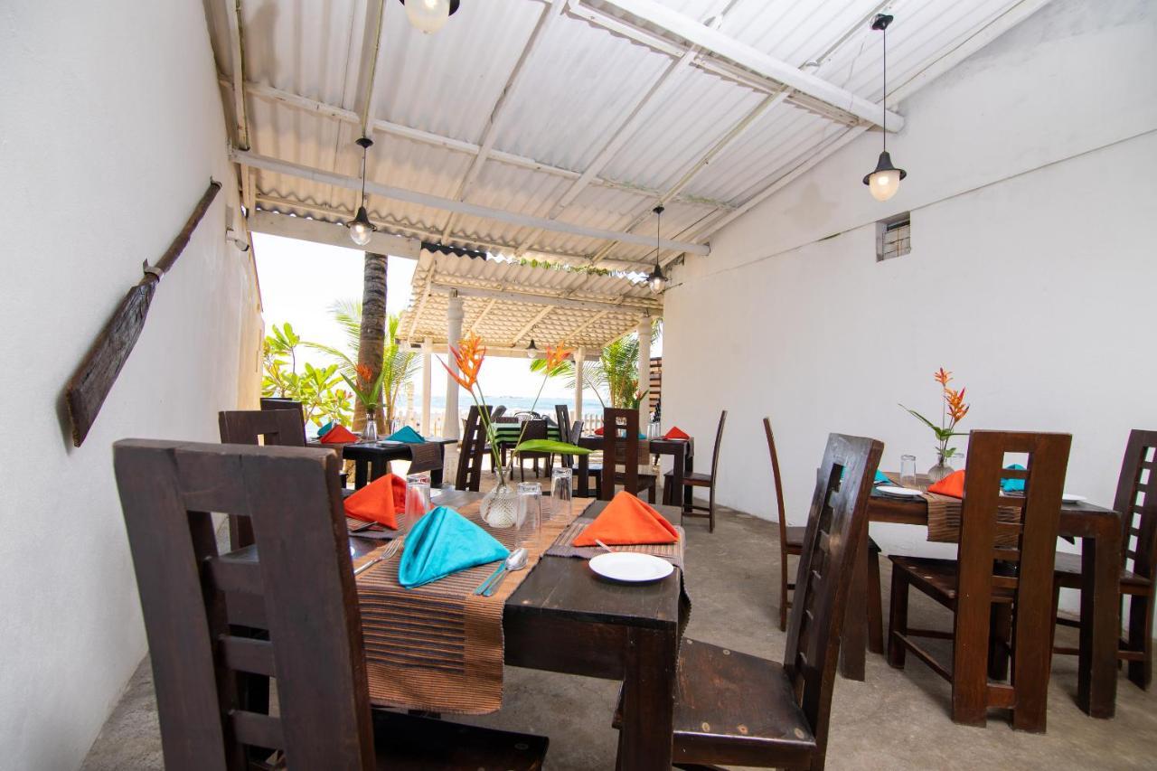 Happy Beach Villa Resort Unawatuna Exterior foto