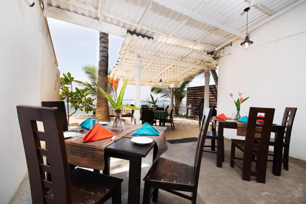 Happy Beach Villa Resort Unawatuna Exterior foto